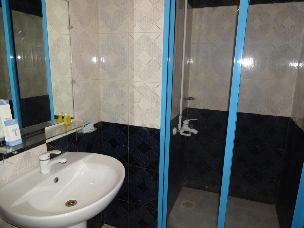 فندق سكاي تاورز كراتشي المظهر الخارجي الصورة